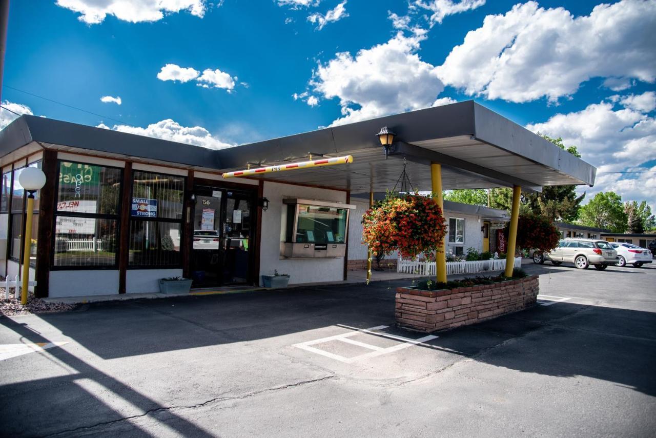 American Classic Inn Салида Екстериор снимка